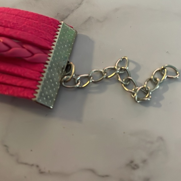 A Hot Pink bracelet with 4 charms - Picture 4 of 4
